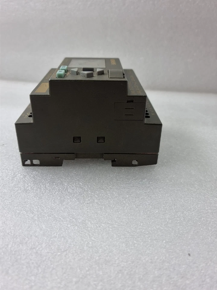 Siemens 6ED1052-1MD00-0BA5 12/24VDC 12/24RC LOGO 6ED10521MD000BA5 (USED)